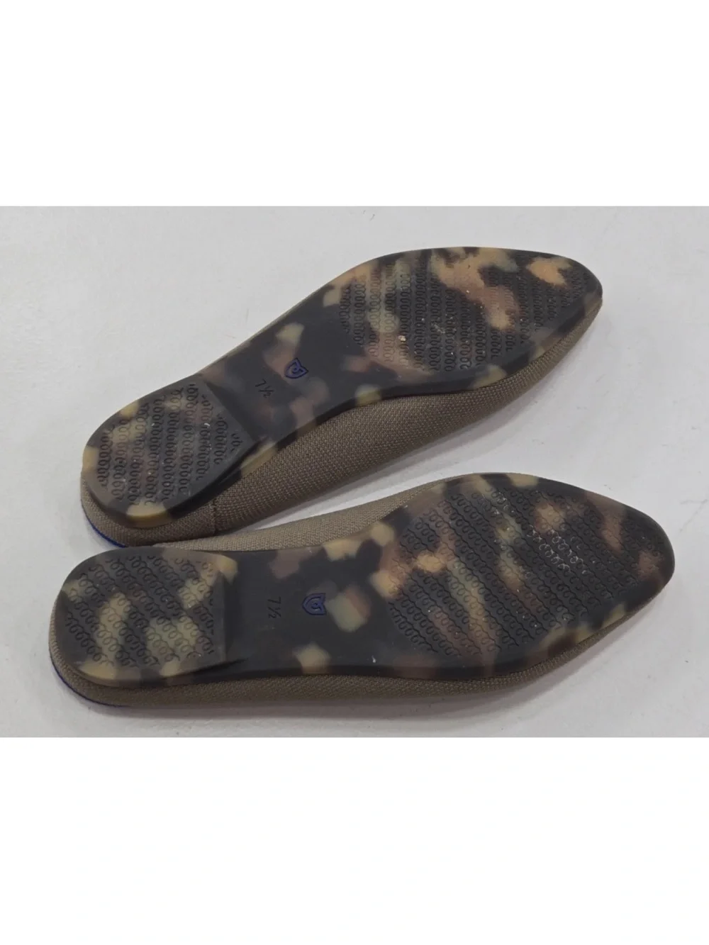 Rothys rothy almond